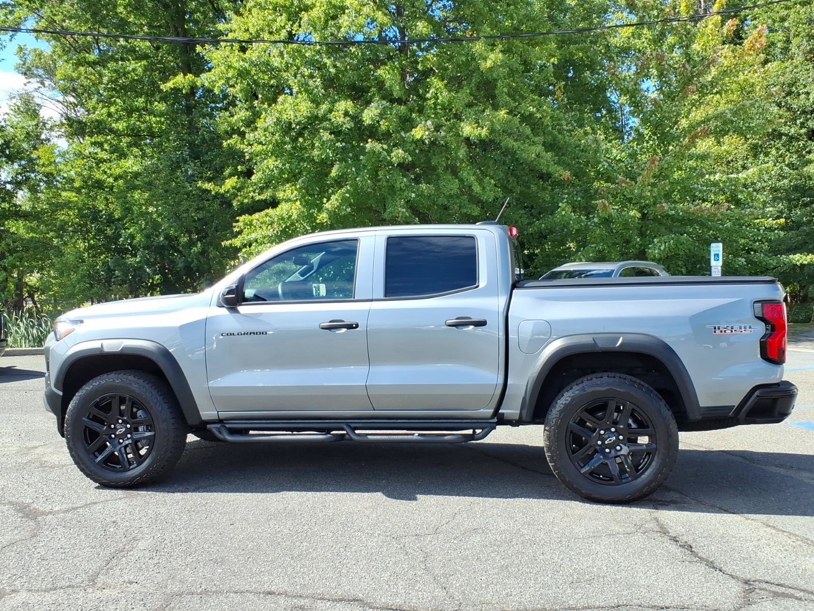 Certified 2024 Chevrolet Colorado Trail Boss w/ Advanced Trailering Package AWD/4WD image 4