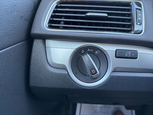 Used 2016 Volkswagen Passat 1.8T S image 24