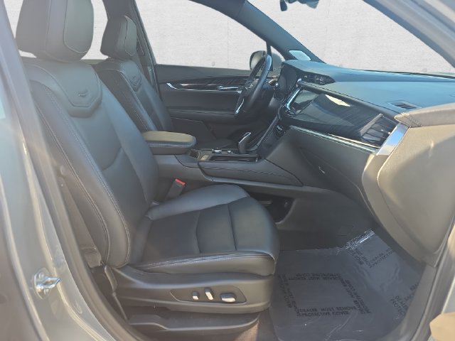 Certified 2024 Cadillac XT6 Premium Luxury AWD/4WD image 10