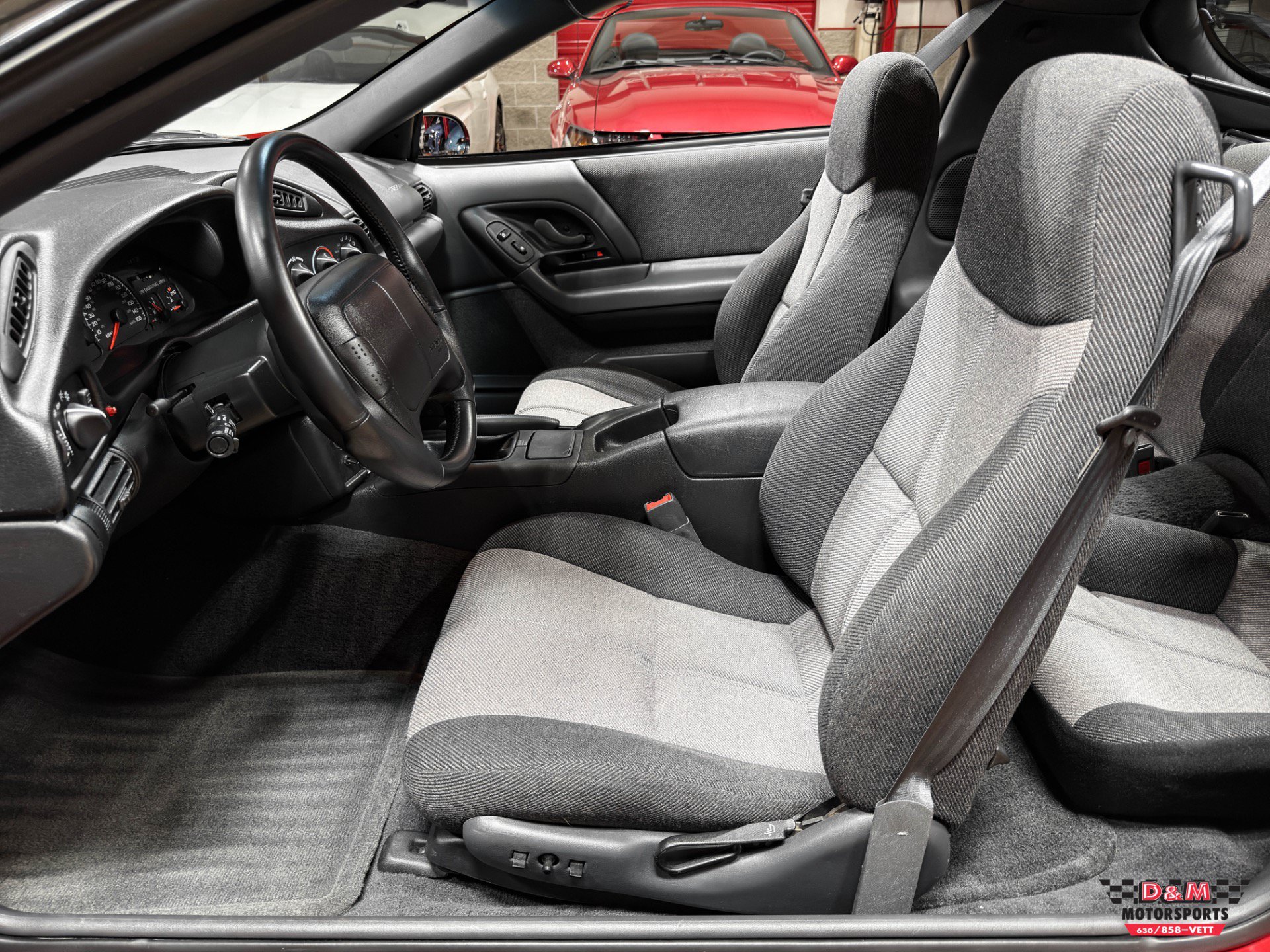 Used 1994 Chevrolet Camaro Z28 RWD image 12