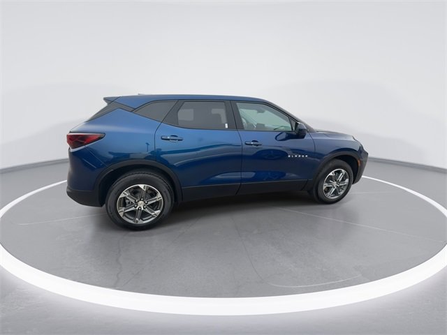 Used 2023 Chevrolet Blazer LT w/ Driver Confidence Package image 9