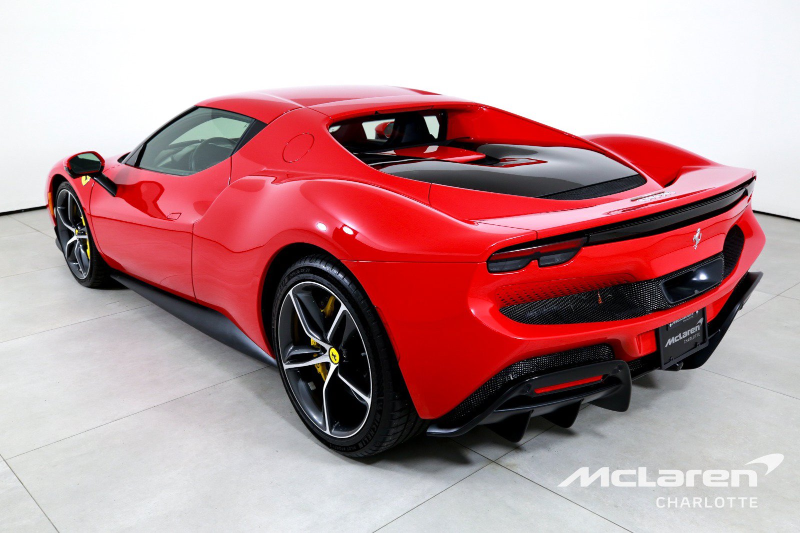 Used 2023 Ferrari 296 GTB RWD image 6