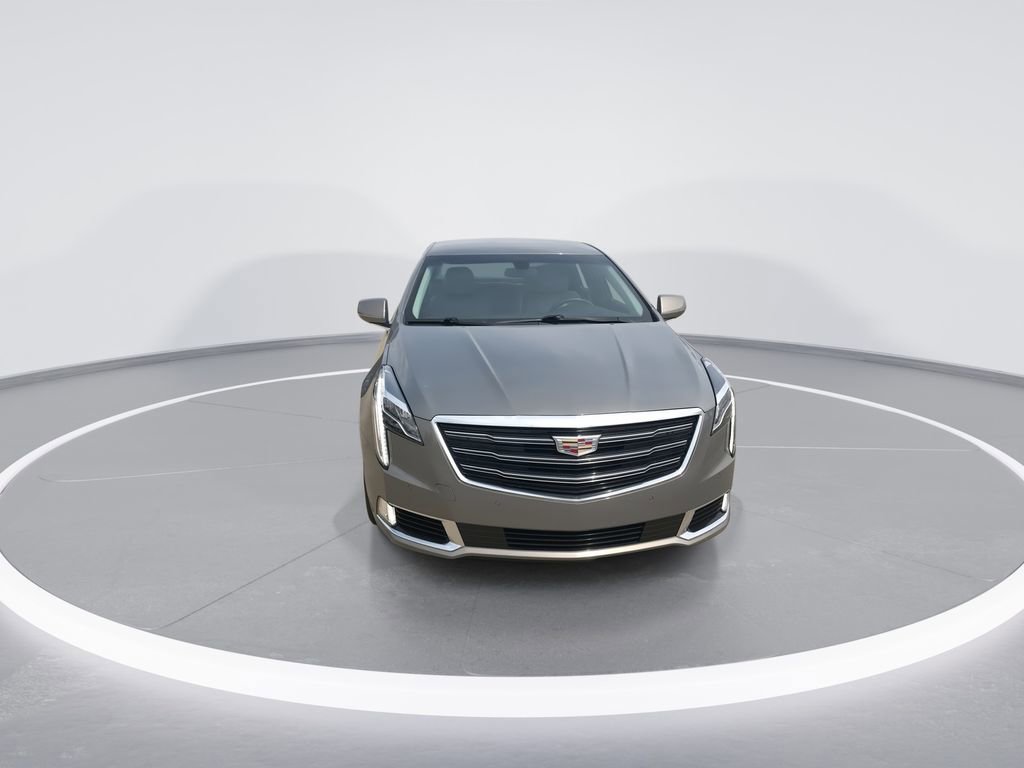 Used 2018 Cadillac XTS Luxury FWD image 3
