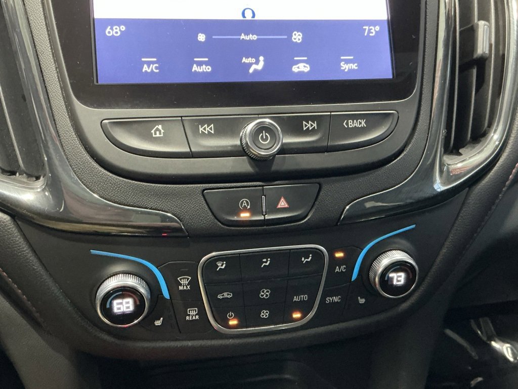 Used 2022 Chevrolet Equinox RS w/ RS Leather Package image 17