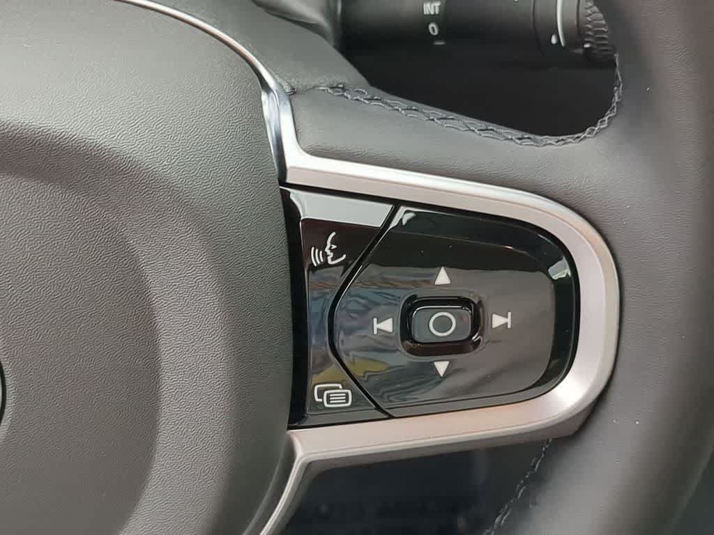 Certified 2026 Volvo XC60 B5 Plus w/ Protection Package Premier AWD/4WD image 23