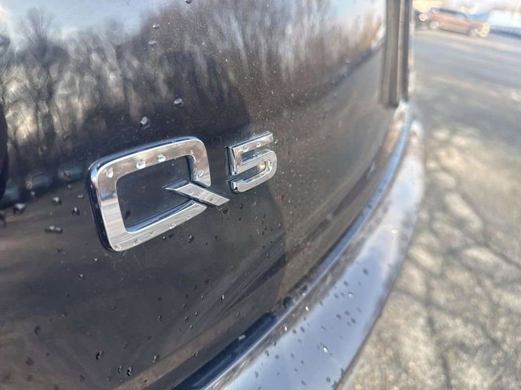Used 2023 Audi Q5 2.0T Premium w/ Convenience Package AWD/4WD image 9