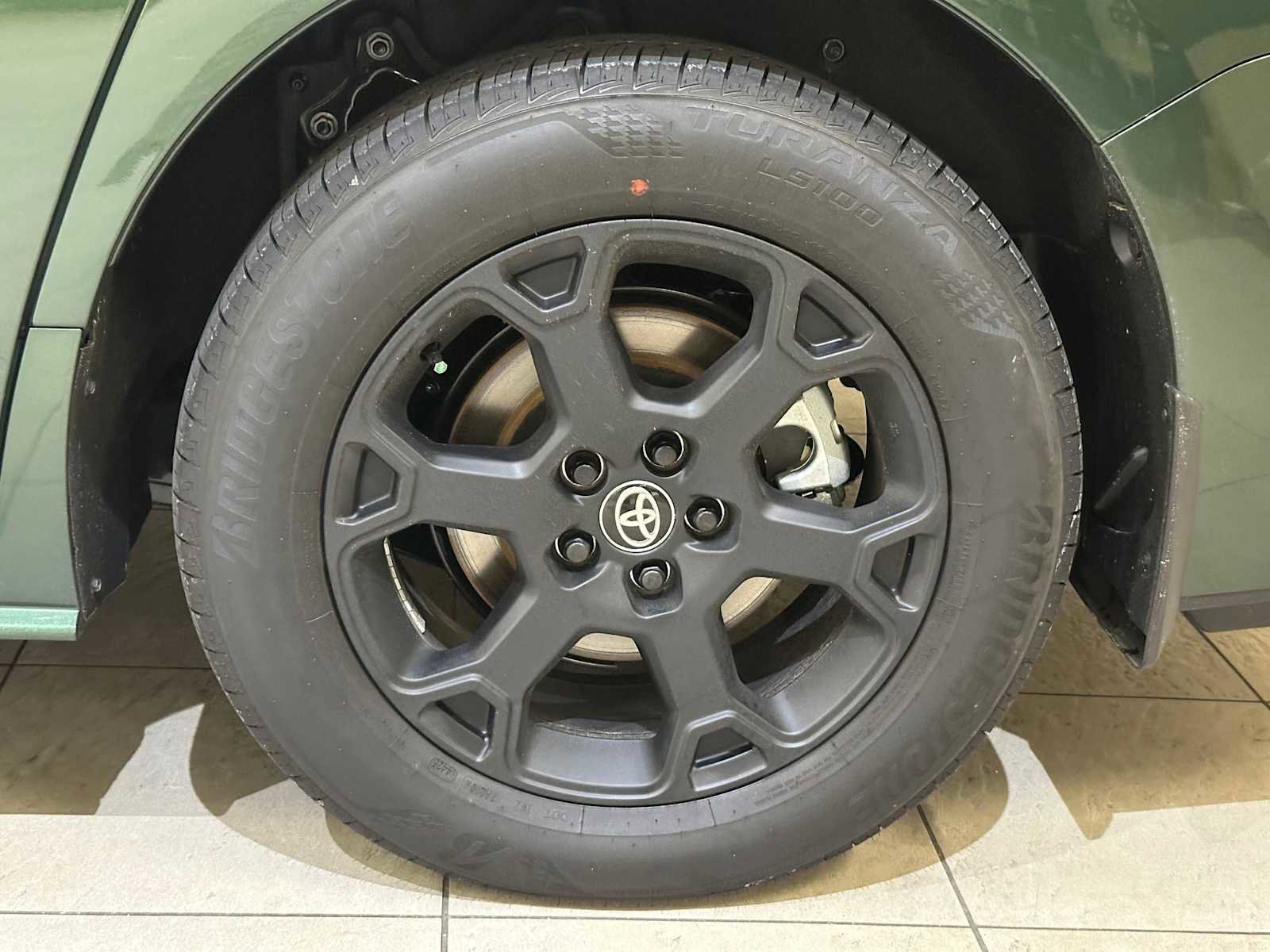 Certified 2026 Toyota Sienna XLE Woodland Edition image 8