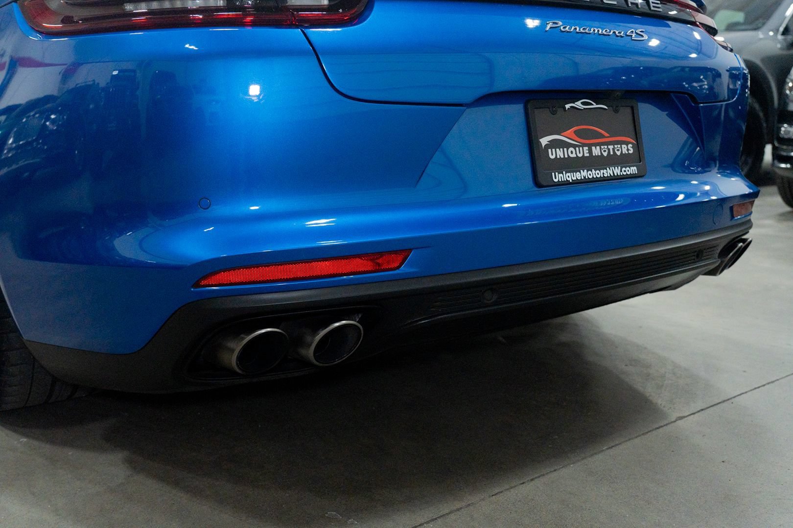 Used 2017 Porsche Panamera 4S AWD/4WD image 11