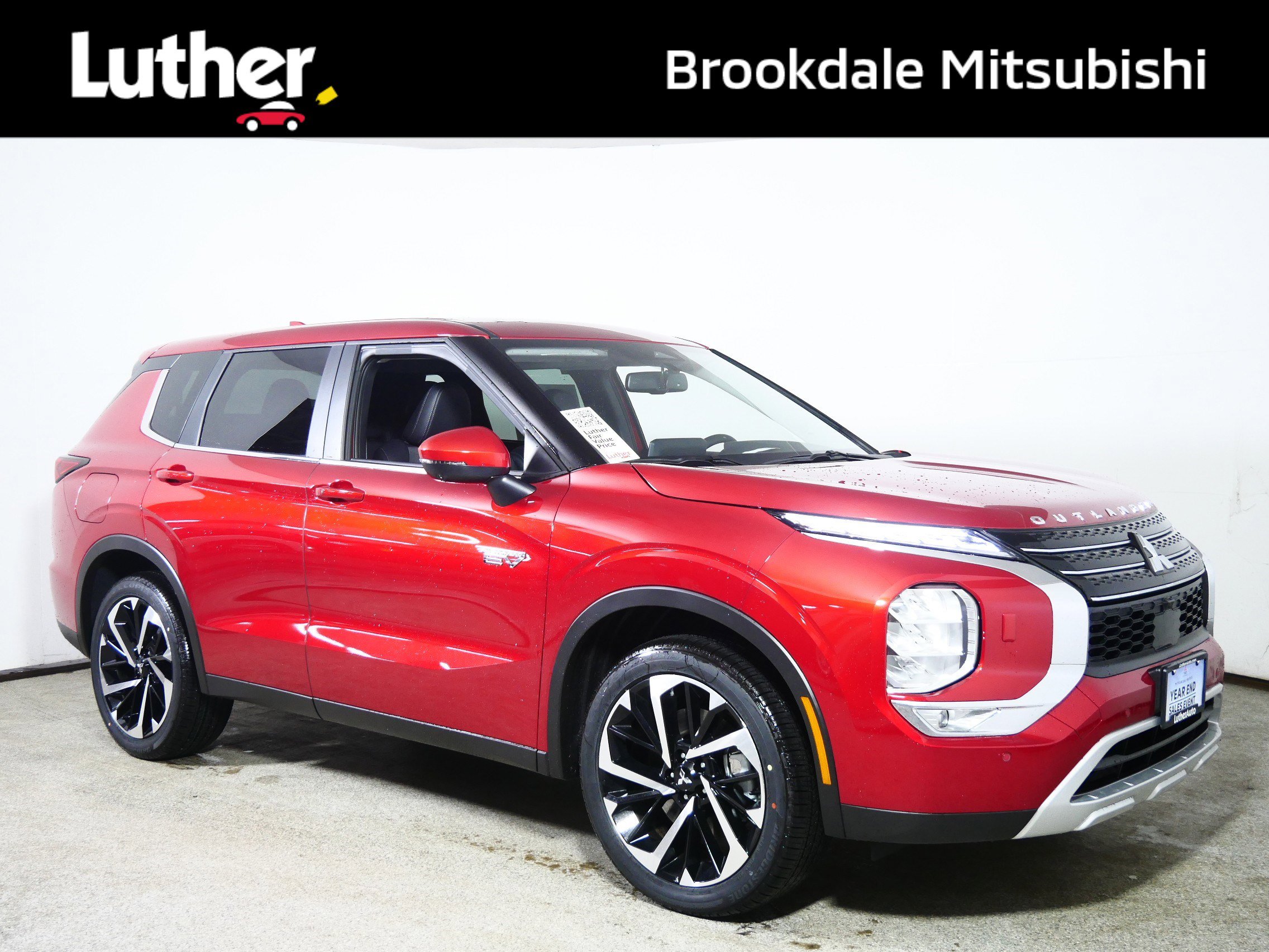 New 2025 Mitsubishi Outlander SE image 1