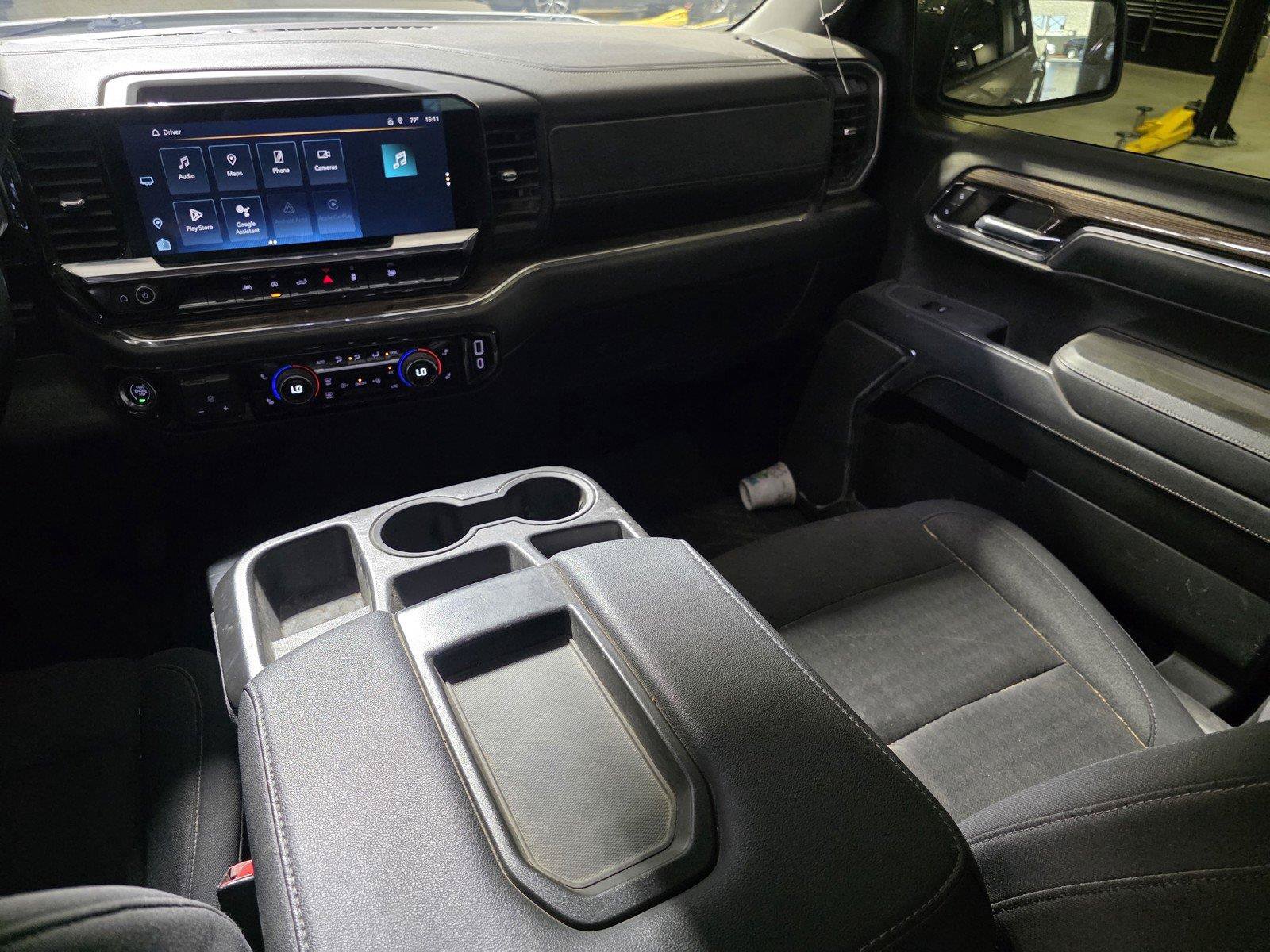 Used 2024 Chevrolet Silverado 1500 LT RWD image 13