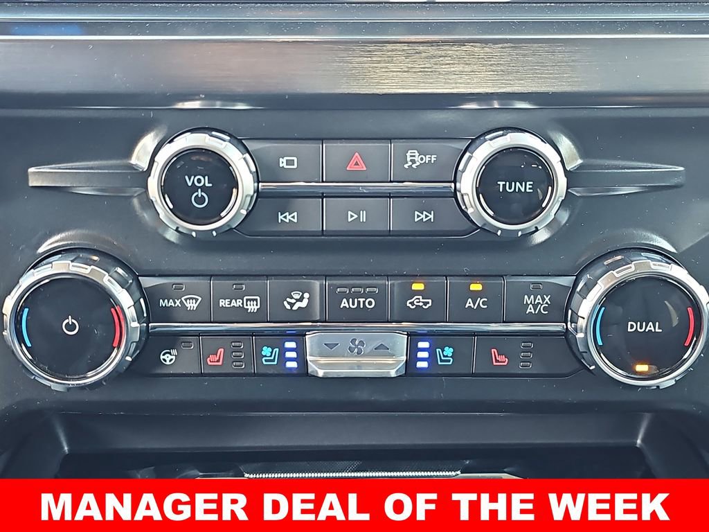 New 2026 Ford F250 Lariat w/ Black Appearance Package image 20