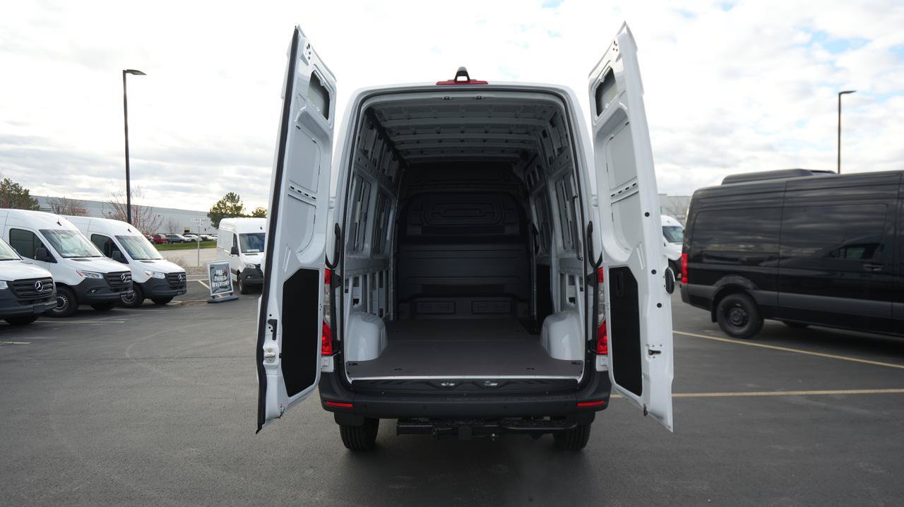 New 2026 Mercedes-Benz Sprinter 2500 image 7