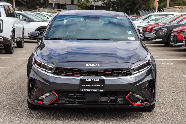 Certified 2023 Kia Forte GT FWD image 3