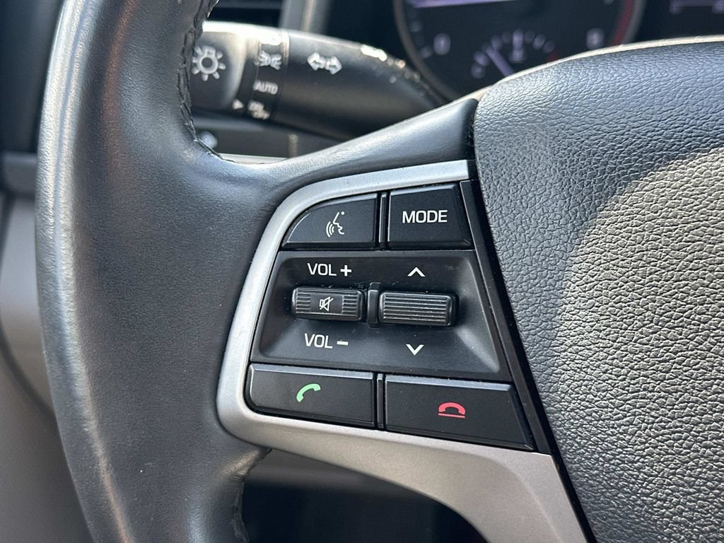 Used 2018 Hyundai Elantra Value Edition FWD image 22