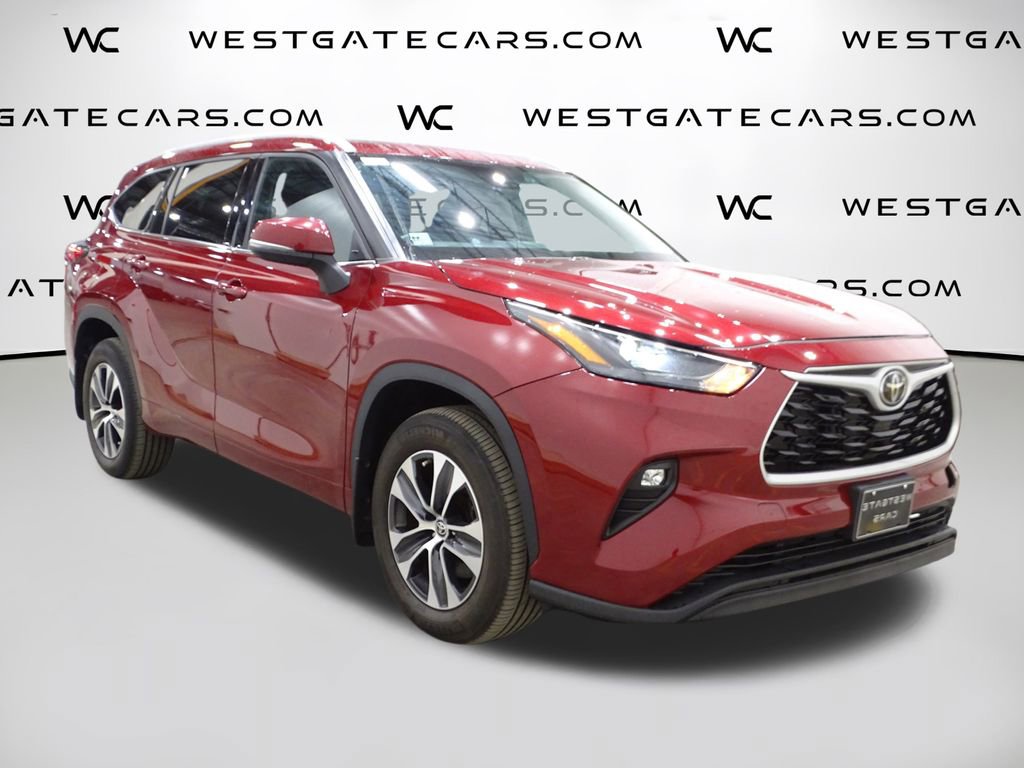 Used 2022 Toyota Highlander XLE
