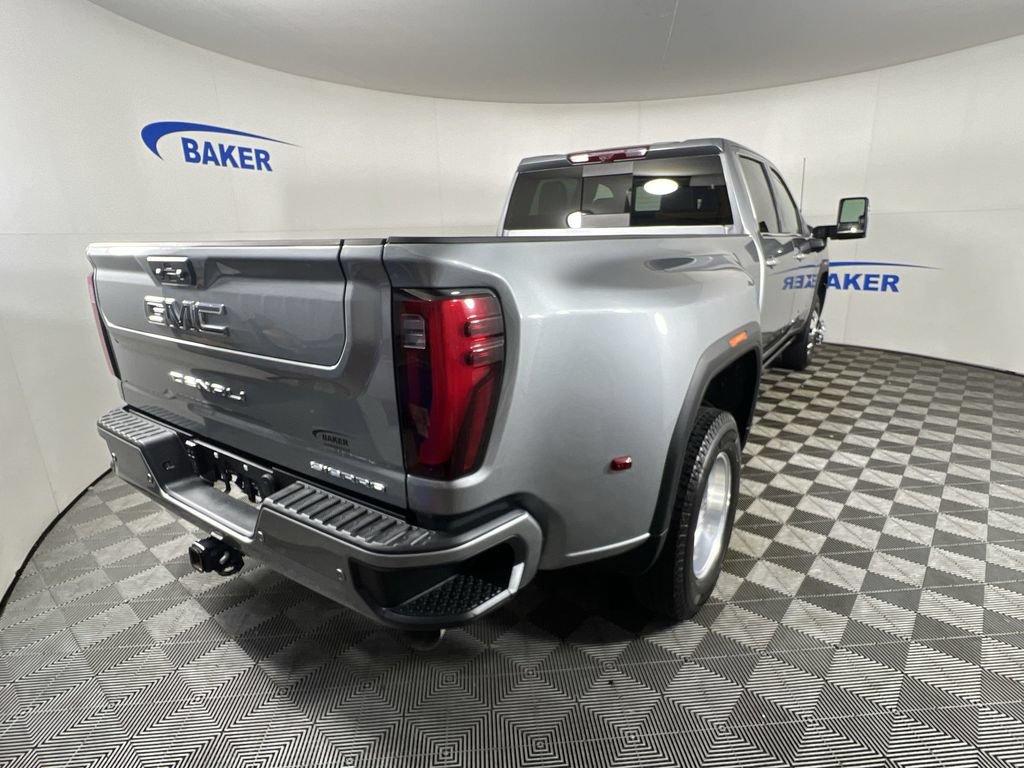 Certified 2025 GMC Sierra 3500 Denali Ultimate AWD/4WD image 9