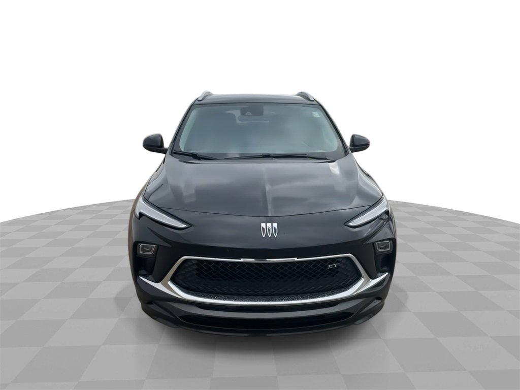 Used 2024 Buick Encore GX Sport Touring image 3