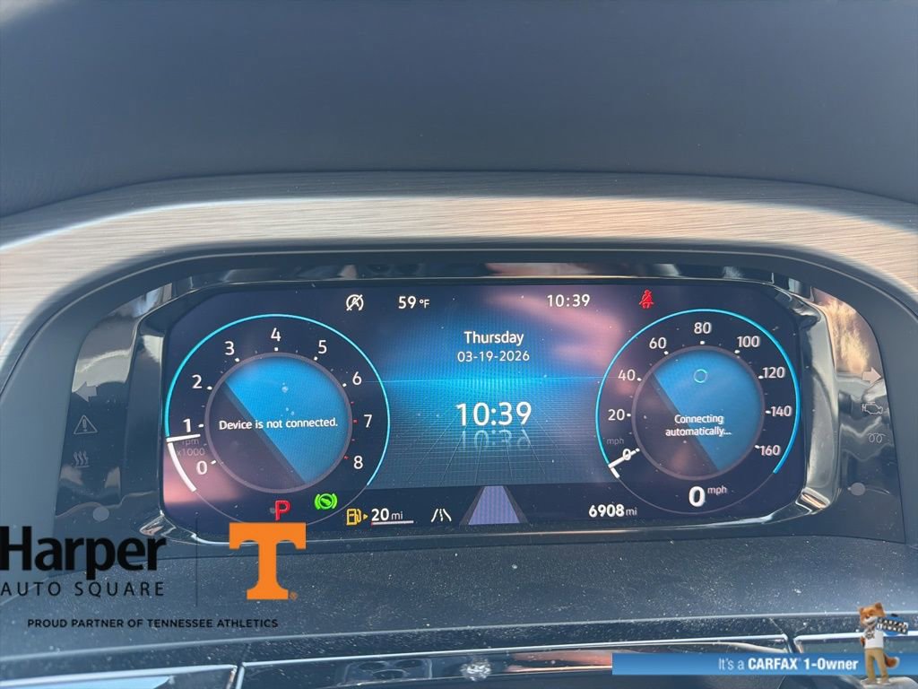 Used 2025 Volkswagen Atlas Cross Sport SE w/ Panoramic Sunroof Package image 15