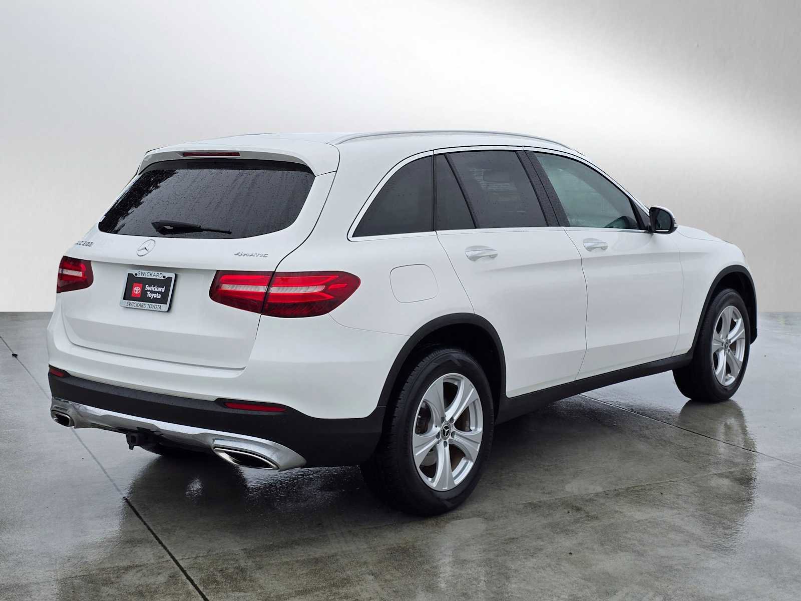 Used 2017 Mercedes-Benz GLC 300 4MATIC image 7