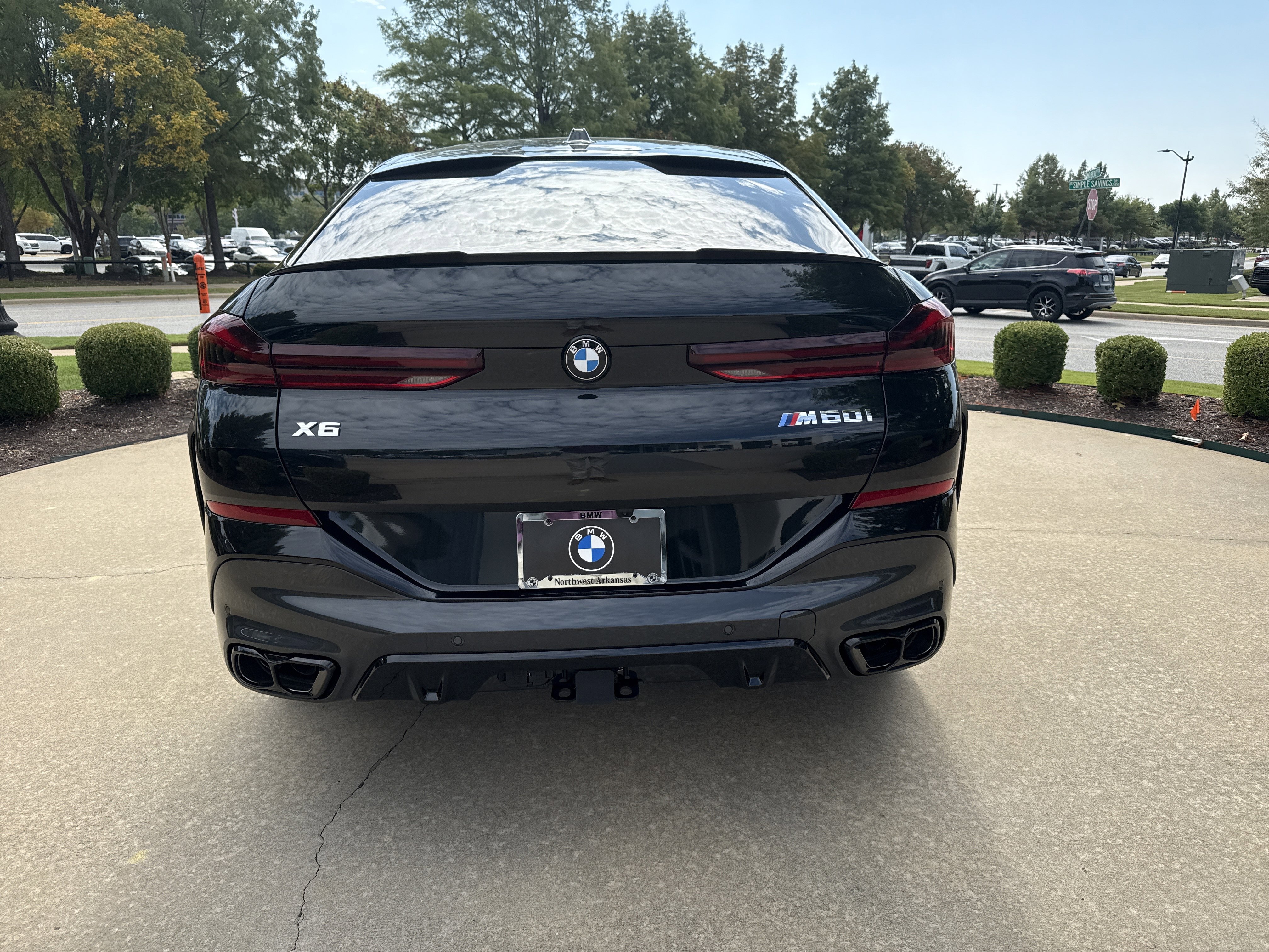 New 2026 BMW X6 M60i image 4