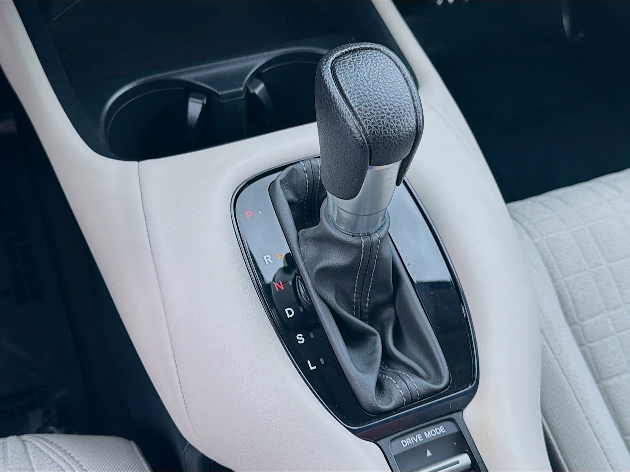 Certified 2023 Honda HR-V LX image 15
