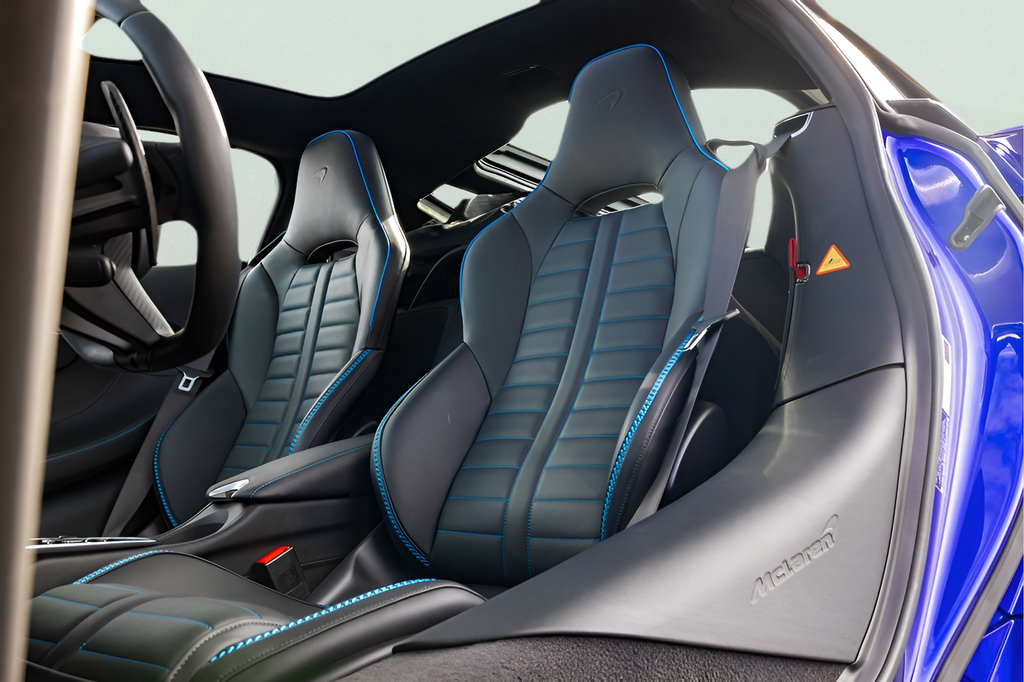 New 2025 McLaren GTS RWD image 48