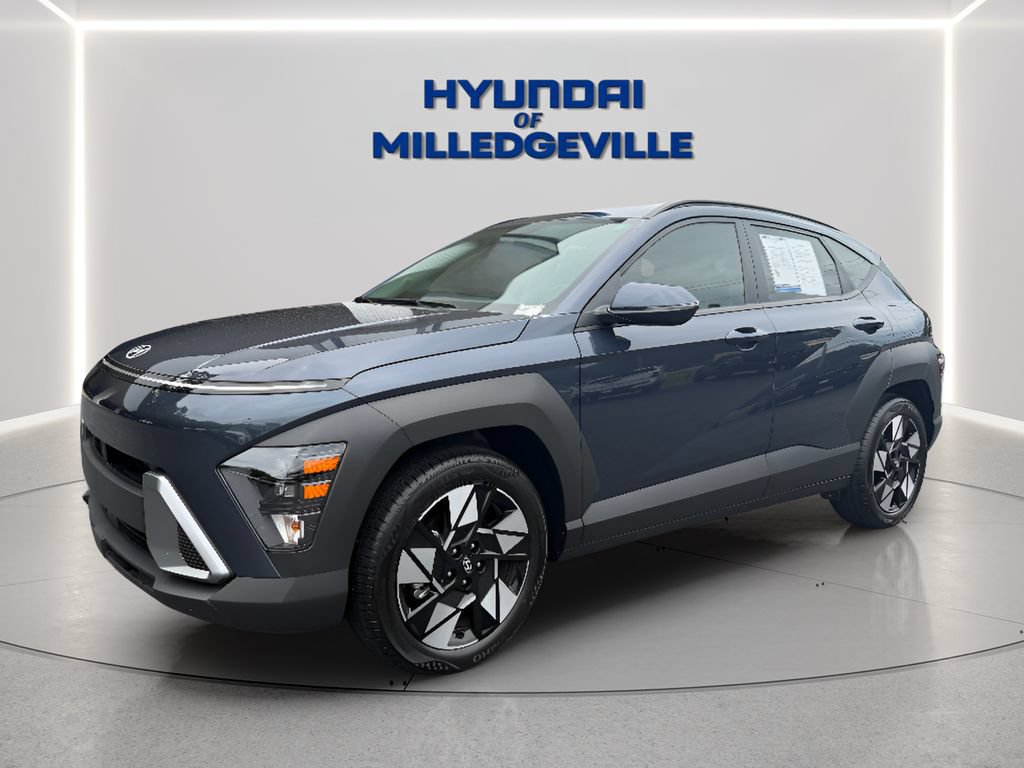 Used 2025 Hyundai Kona SEL FWD image 2