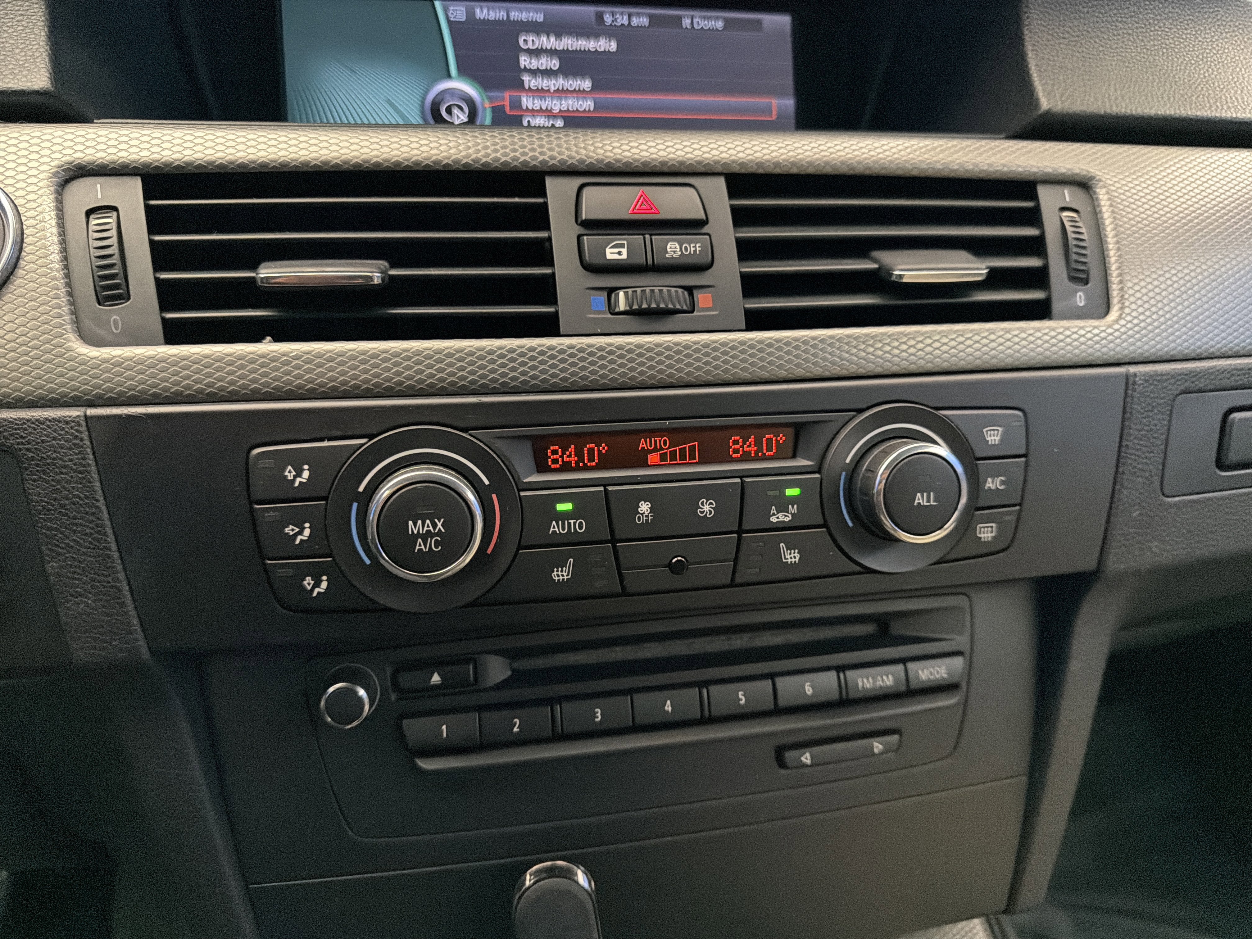 Used 2013 BMW 335i Convertible image 21