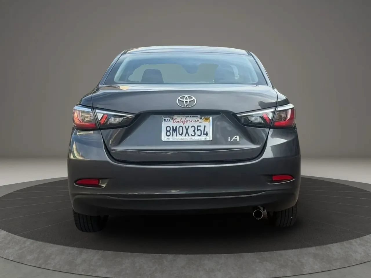 Used 2017 Toyota Yaris iA FWD image 6