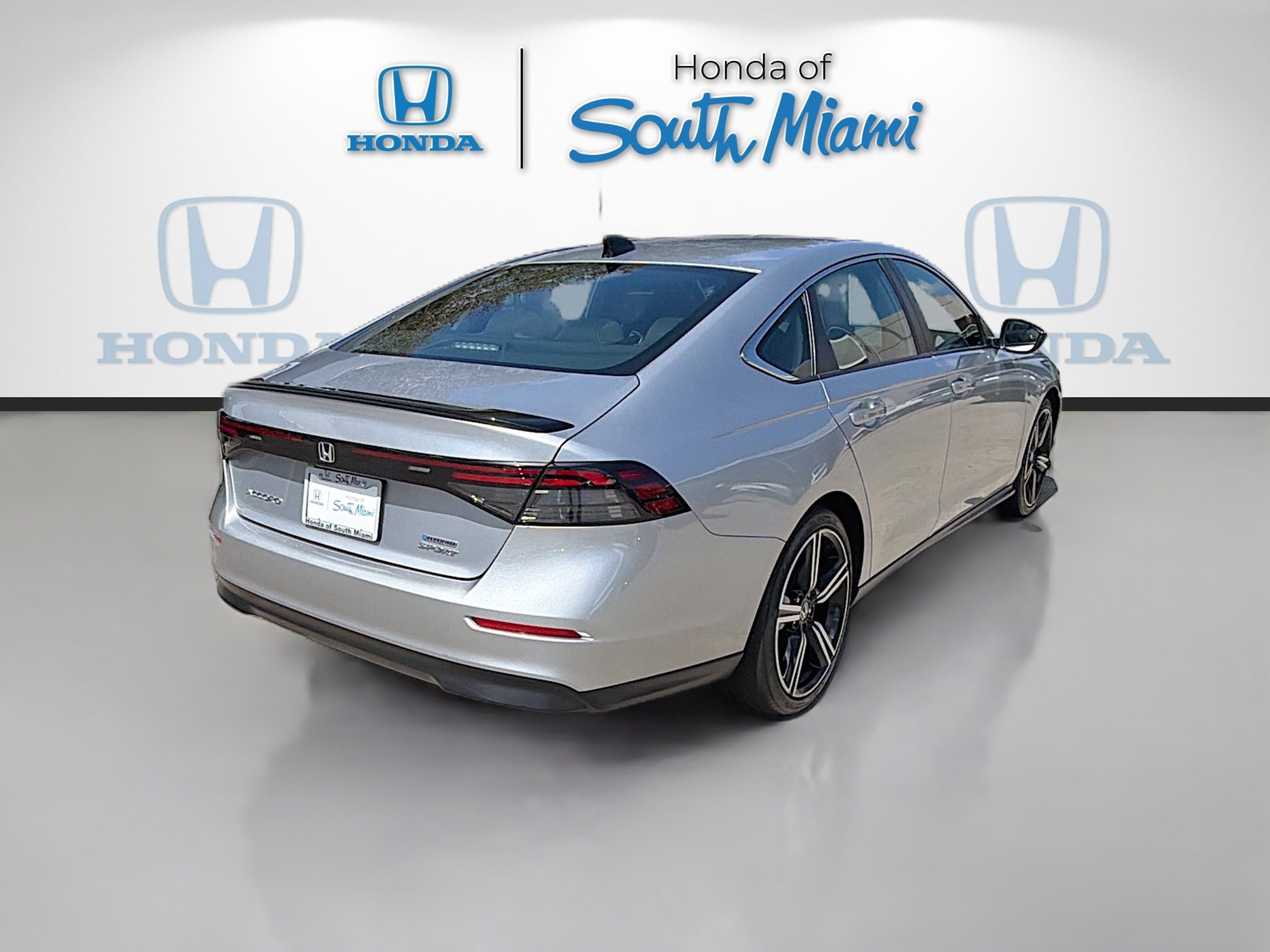 Used 2024 Honda Accord Sport image 7