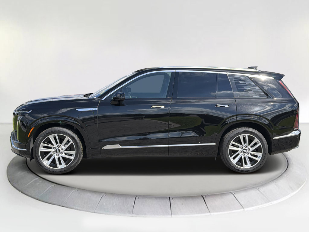 Certified 2026 Cadillac Vistiq Luxury AWD/4WD image 2