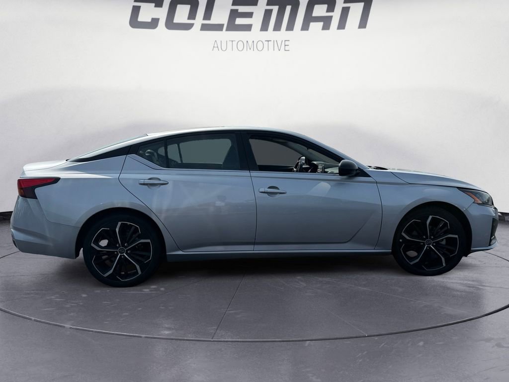 Used 2023 Nissan Altima 2.5 SR image 6