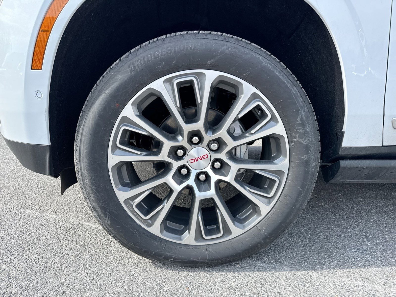 New 2026 GMC Yukon XL Denali w/ Sun & Power Step Package image 12