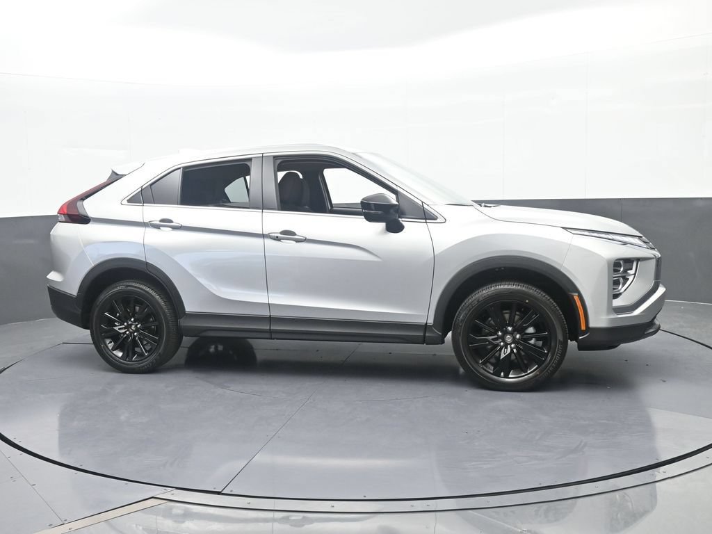 New 2026 Mitsubishi Eclipse Cross LE AWD/4WD image 3