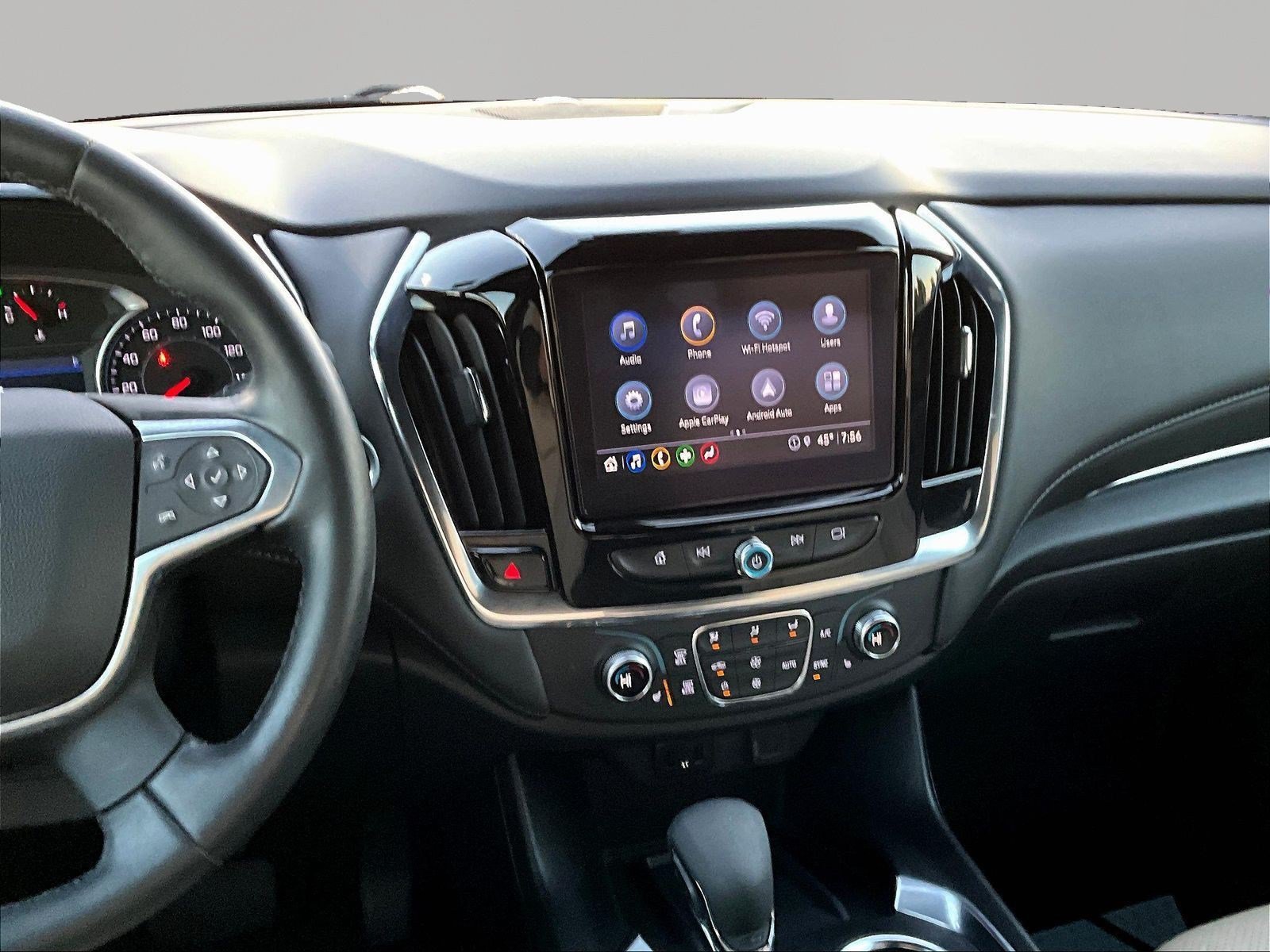 Used 2023 Chevrolet Traverse LT FWD image 9