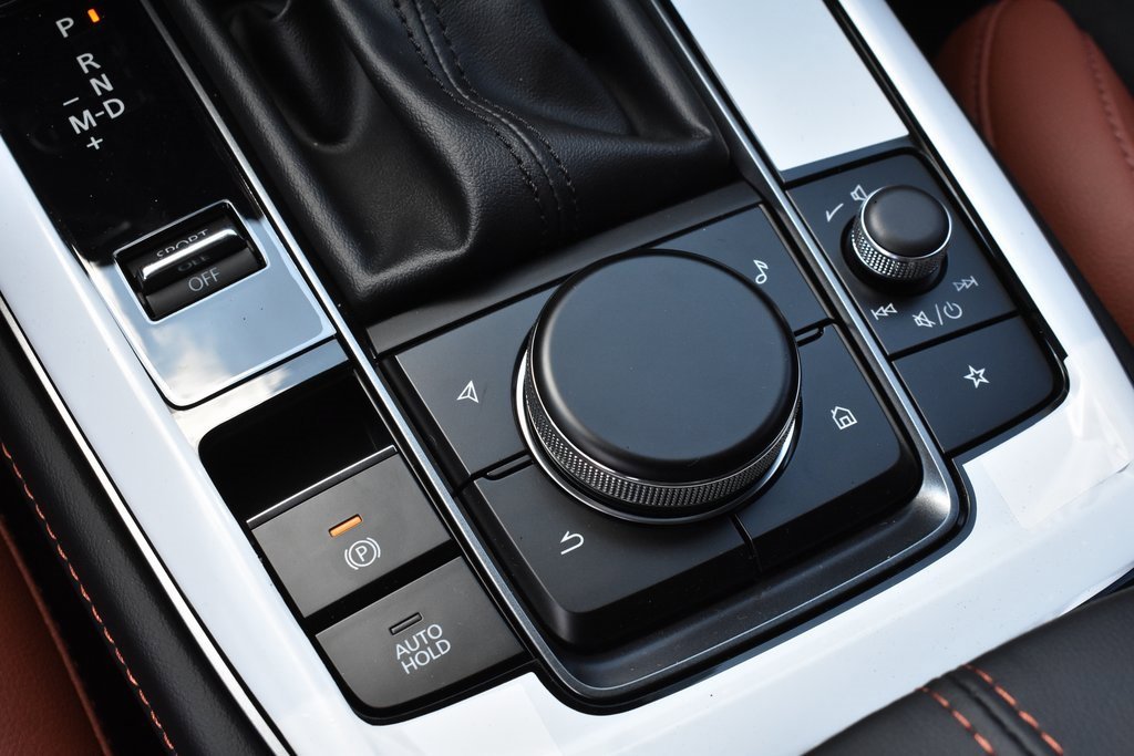 New 2025 MAZDA CX-30 Carbon image 29