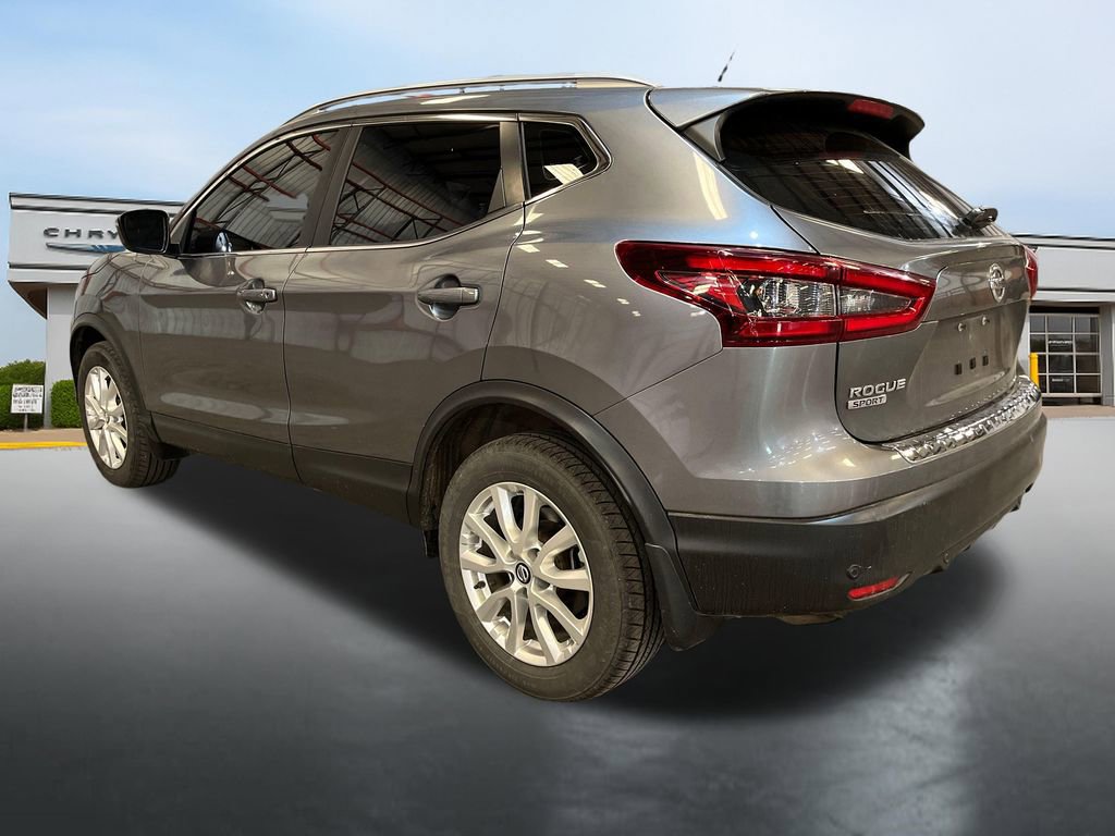 Used 2021 Nissan Rogue Sport SV image 3