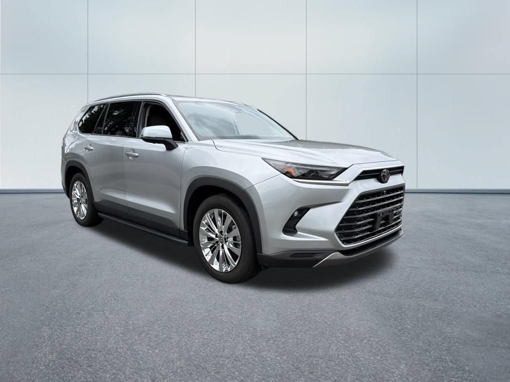 Used 2024 Toyota Grand Highlander AWD image 4