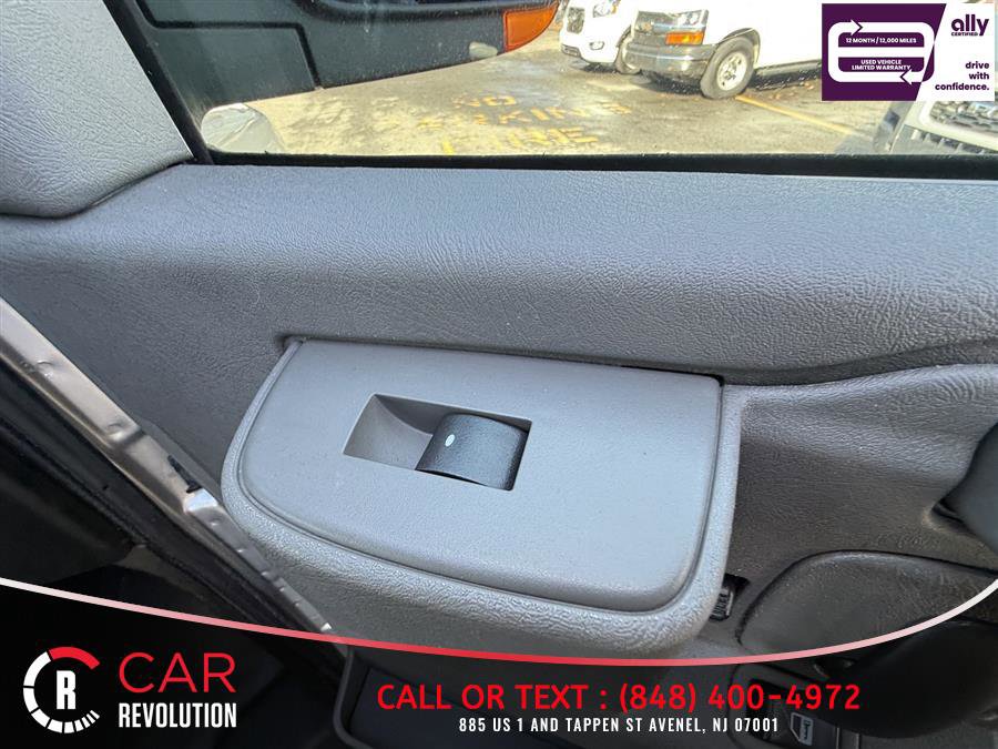Used 2020 Chevrolet Express 3500 LS image 31