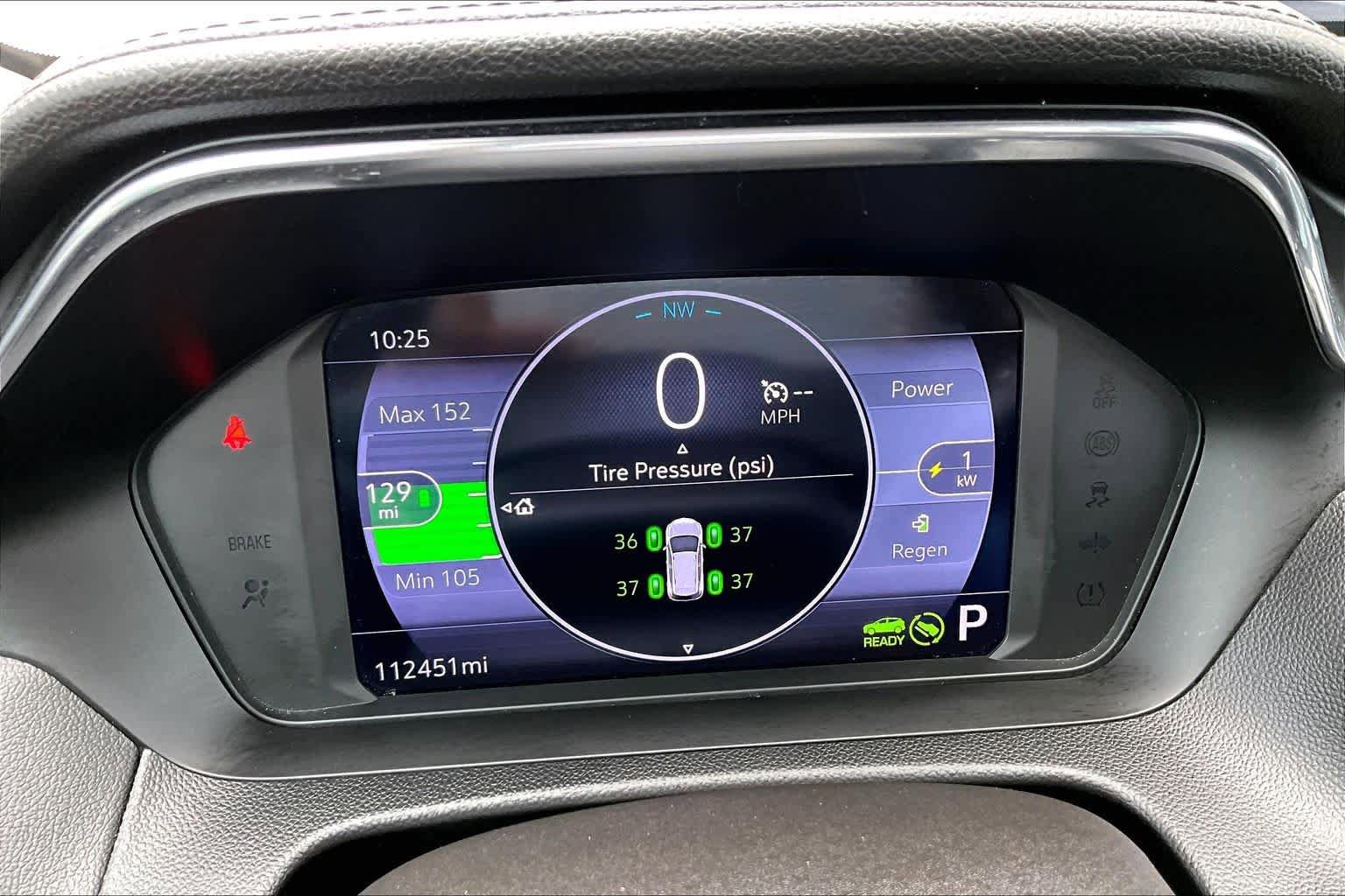 Used 2023 Chevrolet Bolt EUV LT w/ Convenience Package image 24