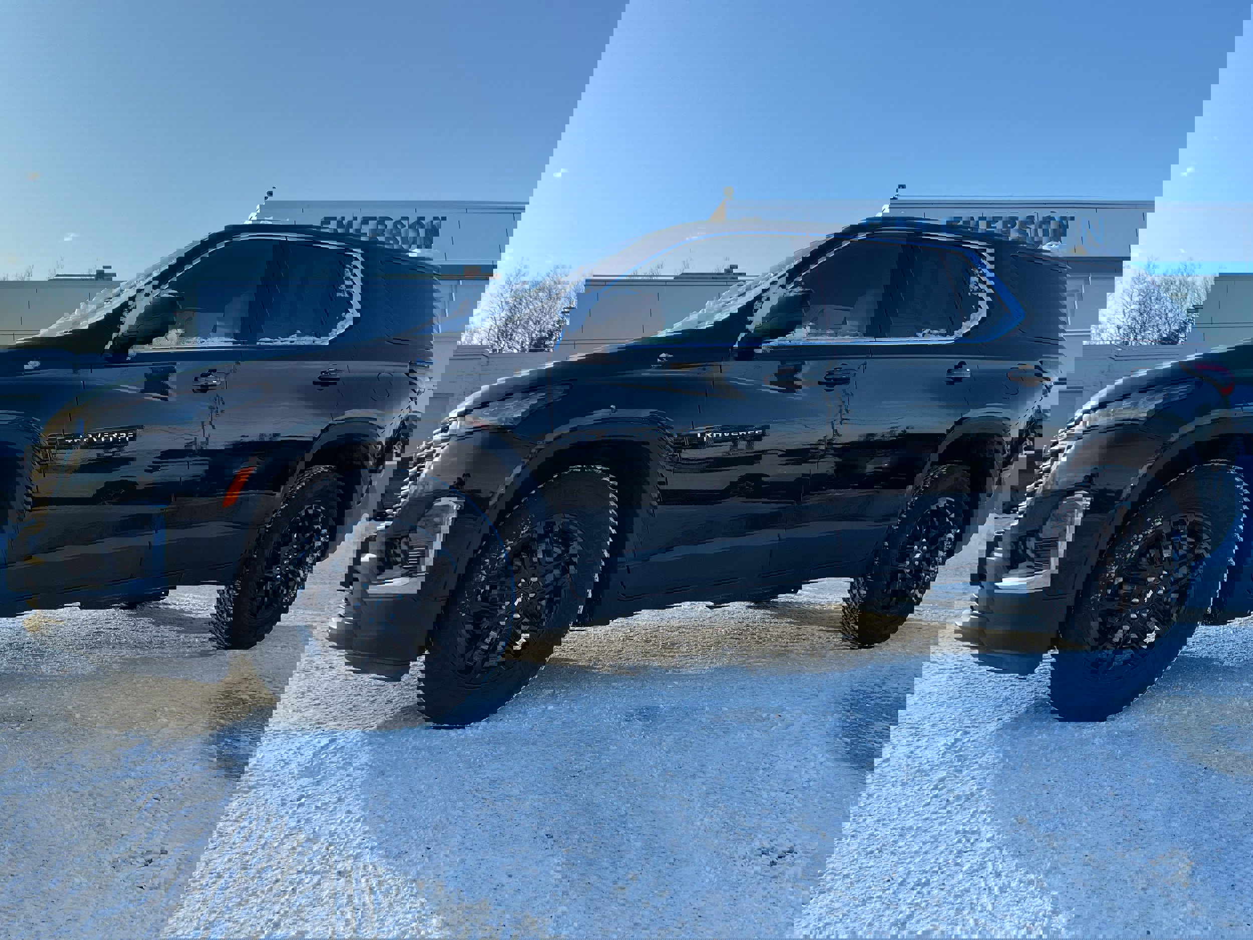 Certified 2022 Chevrolet Traverse LS image 1