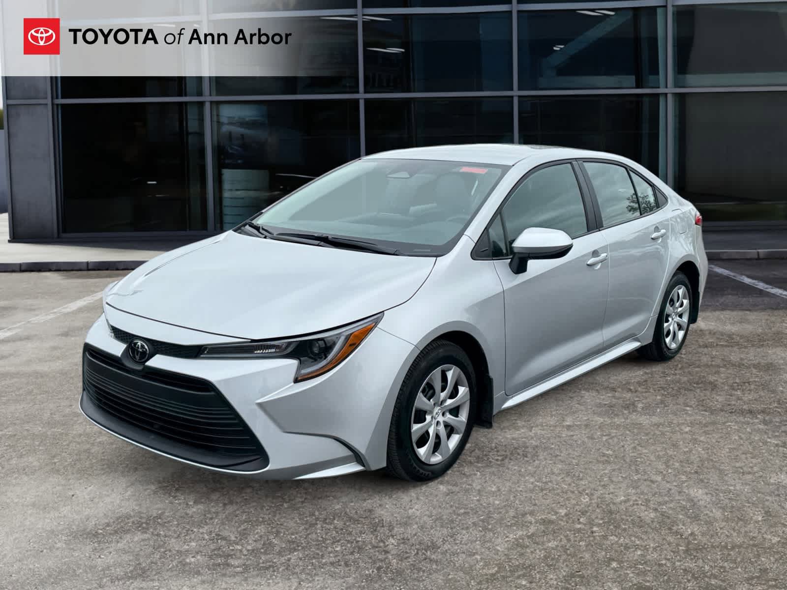 Used 2024 Toyota Corolla LE FWD image 6