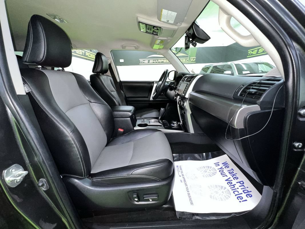 Used 2022 Toyota 4Runner SR5 Premium AWD/4WD image 29