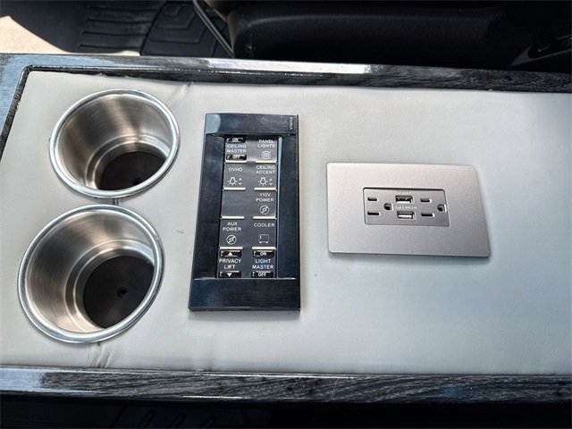 Used 2016 Mercedes-Benz Sprinter 3500 image 23