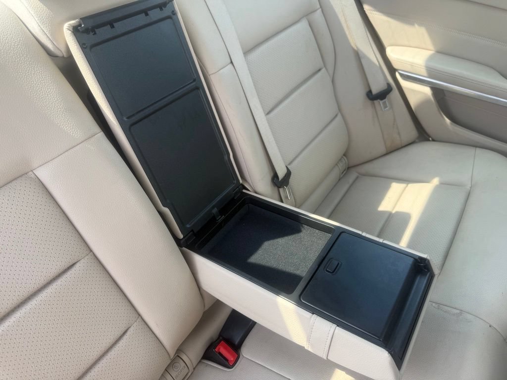 Used 2014 Mercedes-Benz E 350 4MATIC Sedan image 50