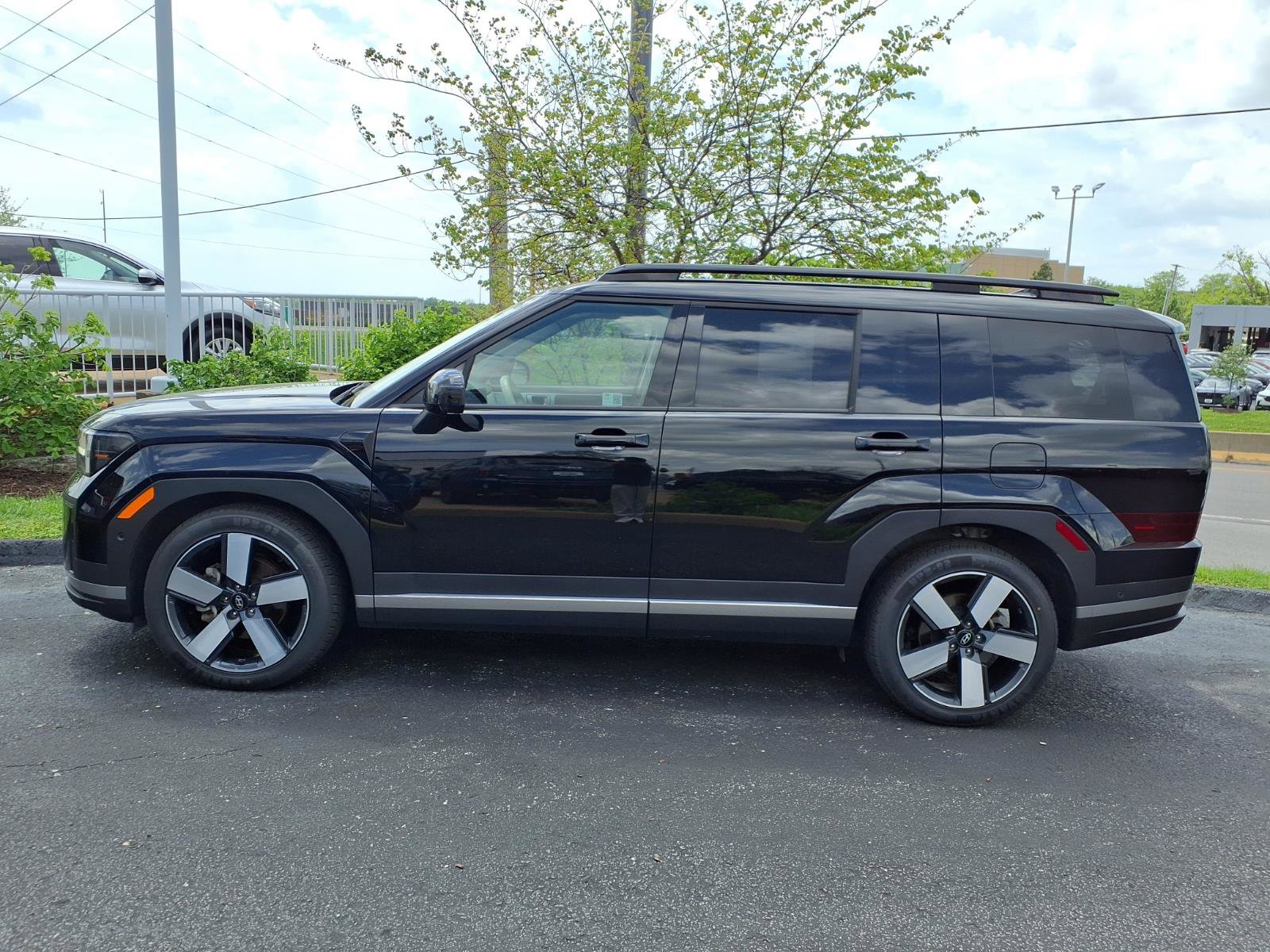Used 2024 Hyundai Santa Fe Limited image 5