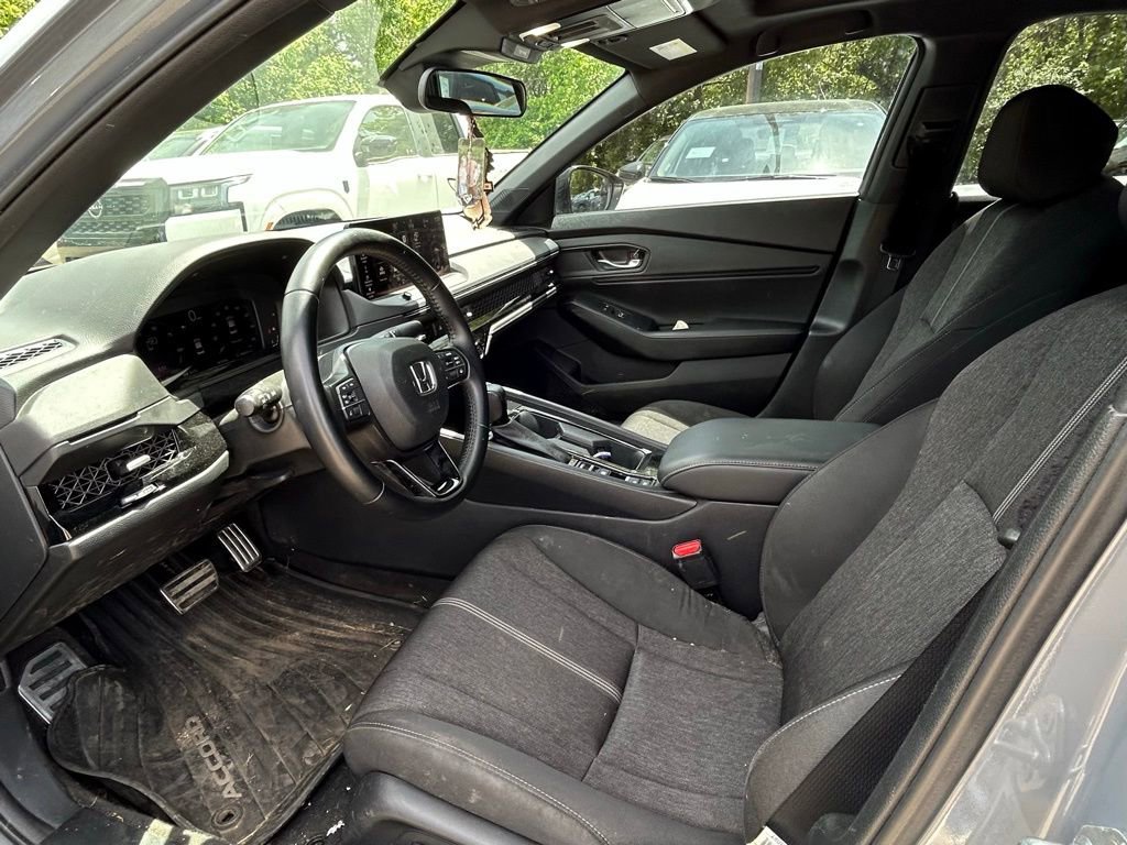 Used 2023 Honda Accord Sport image 4