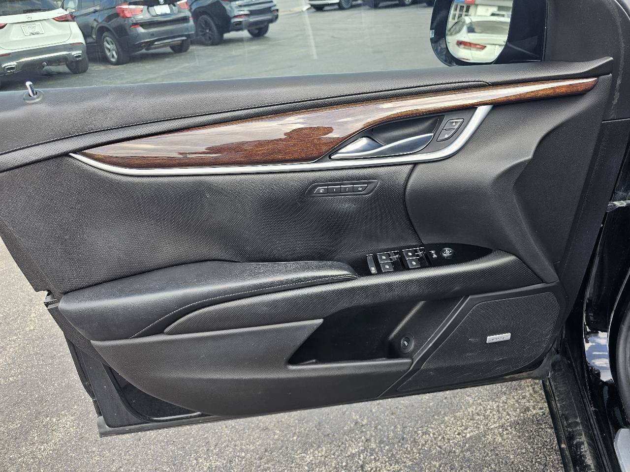 Used 2014 Cadillac XTS Luxury w/ Driver Awareness Package FWD image 13
