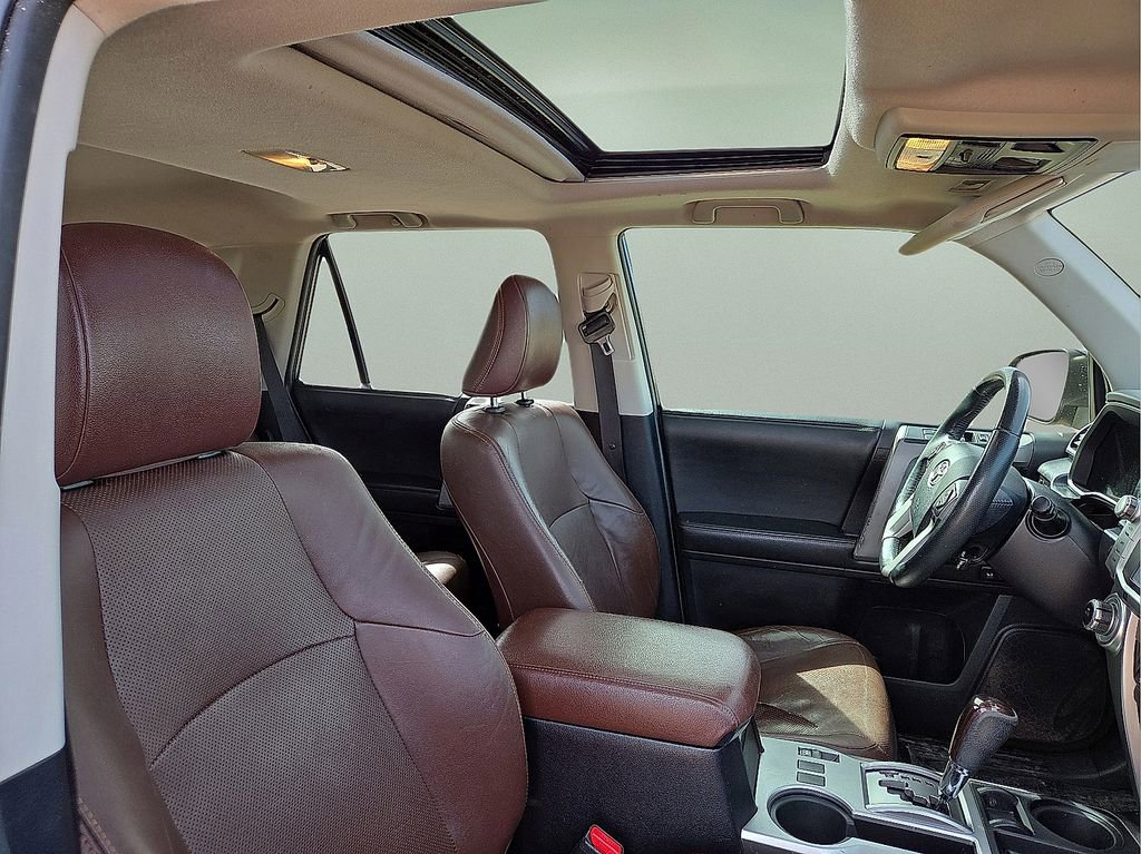 Used 2014 Toyota 4Runner Limited image 9