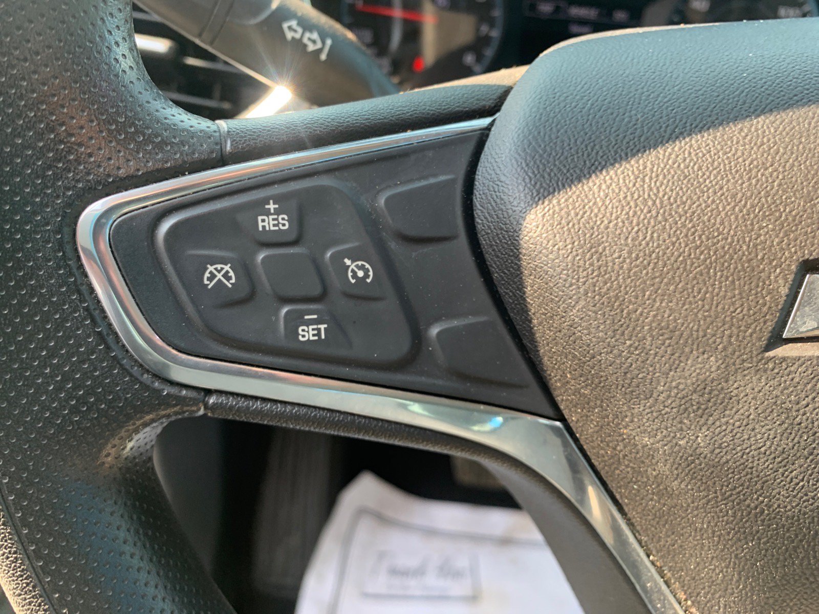 Used 2019 Chevrolet Equinox LS AWD/4WD image 12